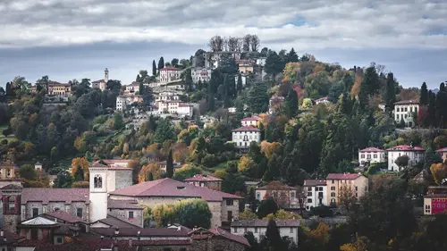 Between Milan and Lake Como, in the Lombardy area of Italy, lies the lovely little city of Bergamo